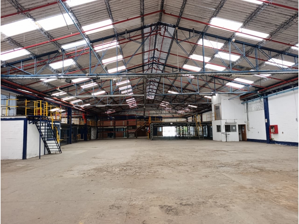 BODEGA EN VENTA LA ESTRELLA-ZONA INDUSTRIAL - 1