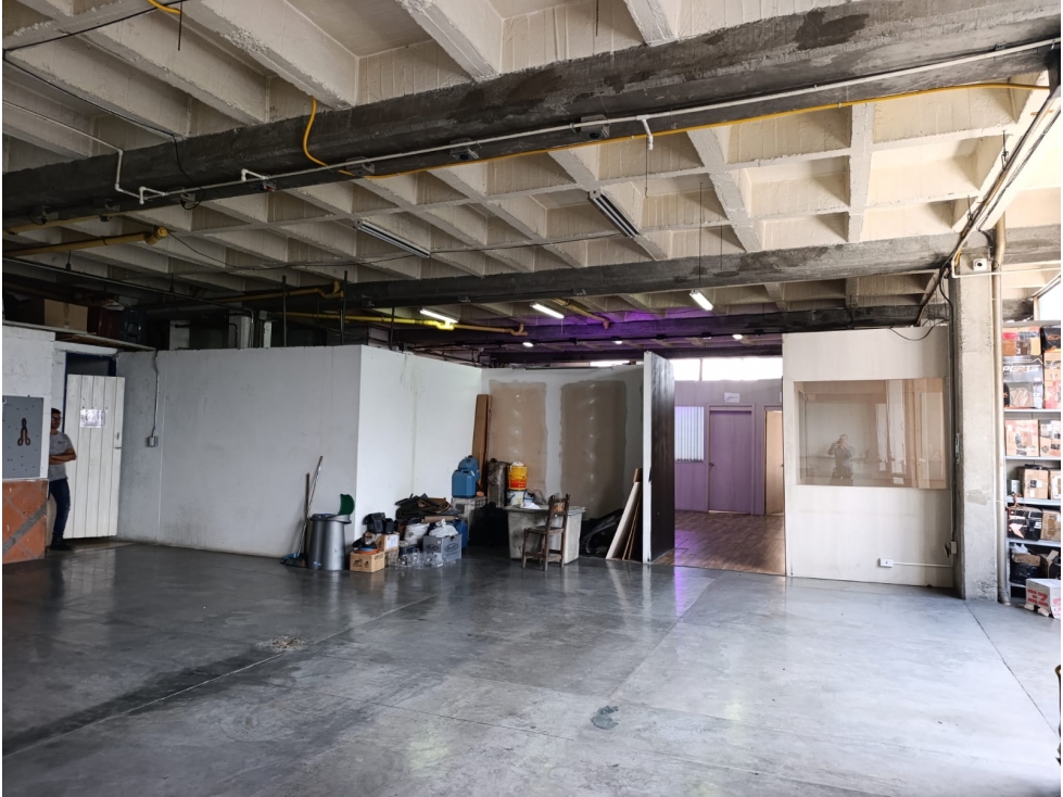 BODEGA EN ARRIENDO MEDELLIN-AGUACATALA — foto 3