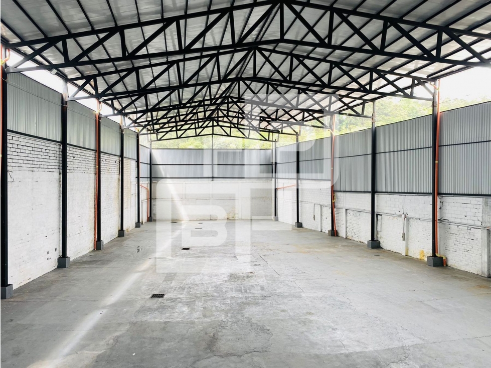 BODEGA DISPONIBLE PARA ARRIENDO EN MEDELLIN