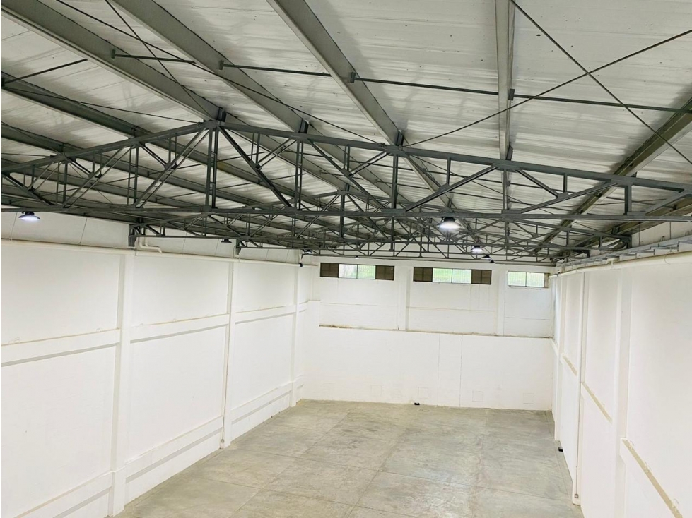 BODEGA DISPONIBLE PARA ARRIENDO EN LA ESTRELLA - 4
