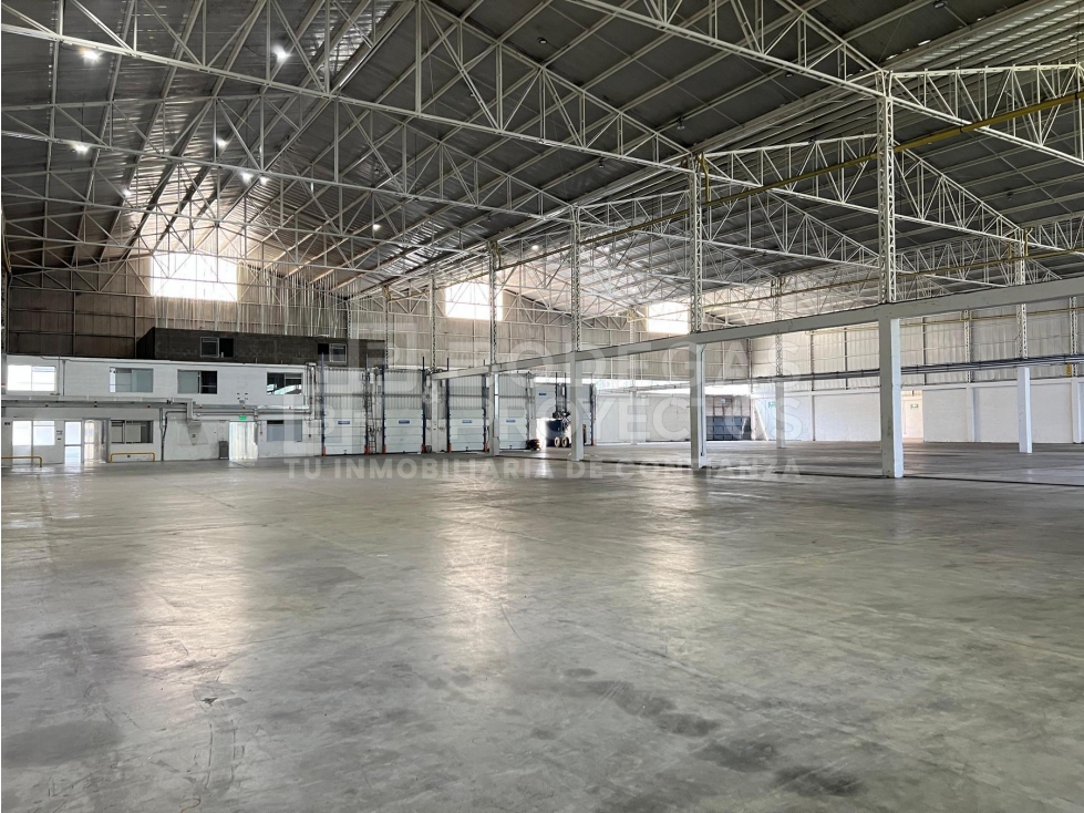 BODEGA DISPONIBLE PARA VENTA EN LA ESTRELLA - 3