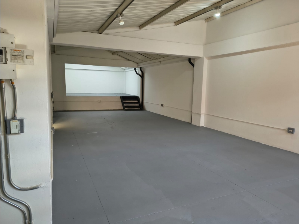 ARRIENDO BODEGA EN SAN DIEGO MEDELLIN — foto 2
