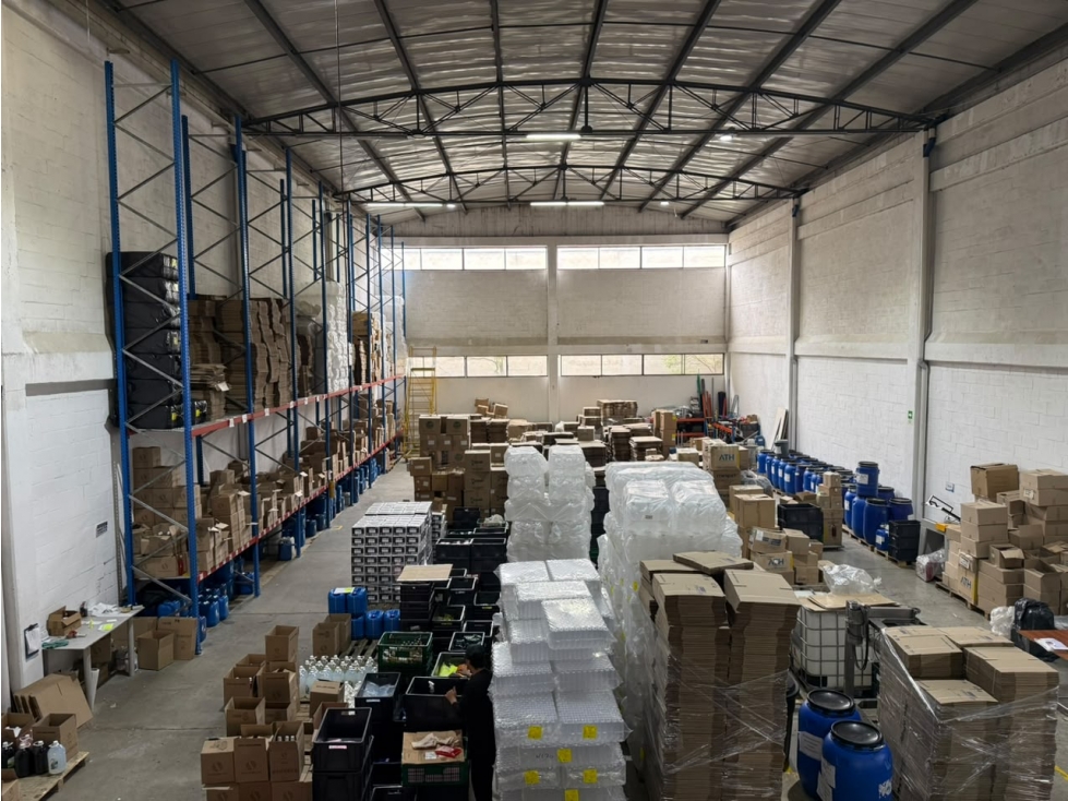 BODEGA DISPONIBLE PARA ARRIENDO EN LA ESTRELLA - 1