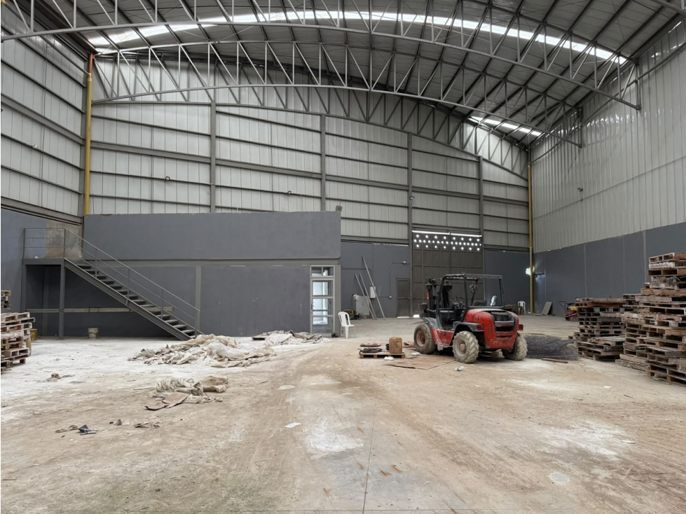 BODEGA DISPONIBLE PARA ARRIENDO EN GIRARDOTA - 3