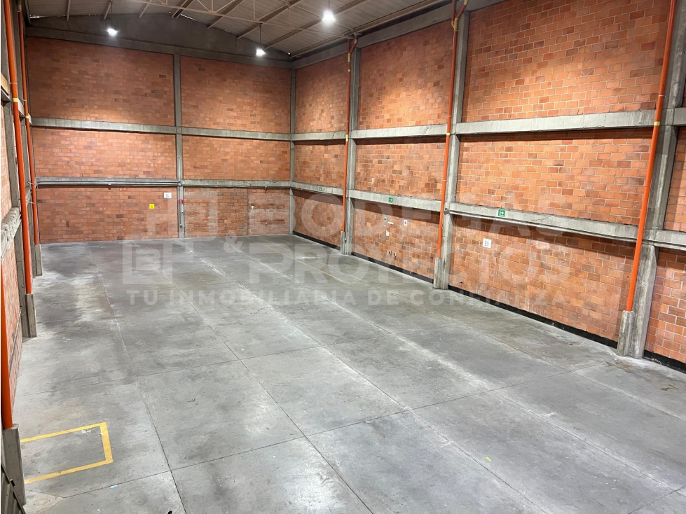 BODEGA DISPONIBLE PARA ARRIENDO EN SABANETA - 4
