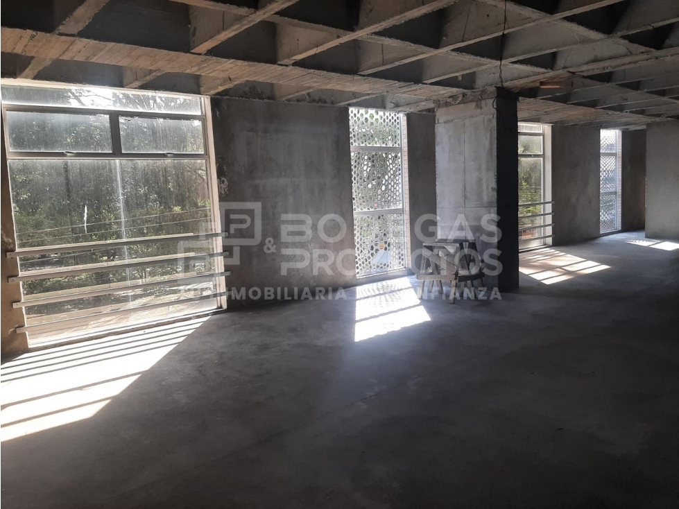 EDIFICIO DISPONIBLE PARA ARRIENDO EN MEDELLÍN - 6