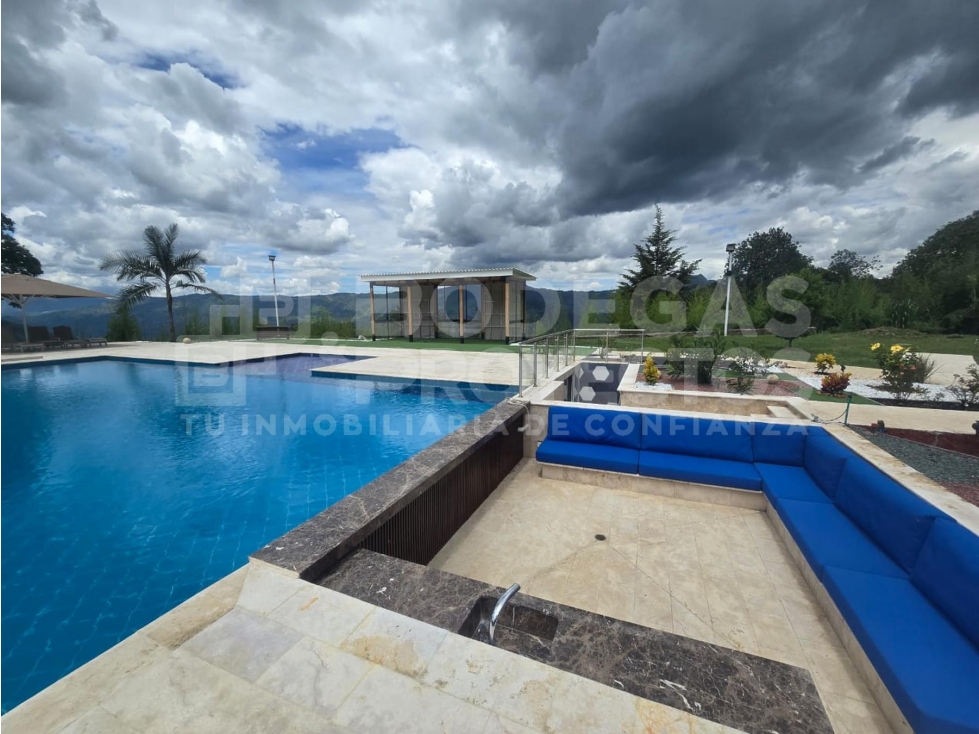 FINCA DISPONIBLE PARA VENTA EN COPACABANA - 3