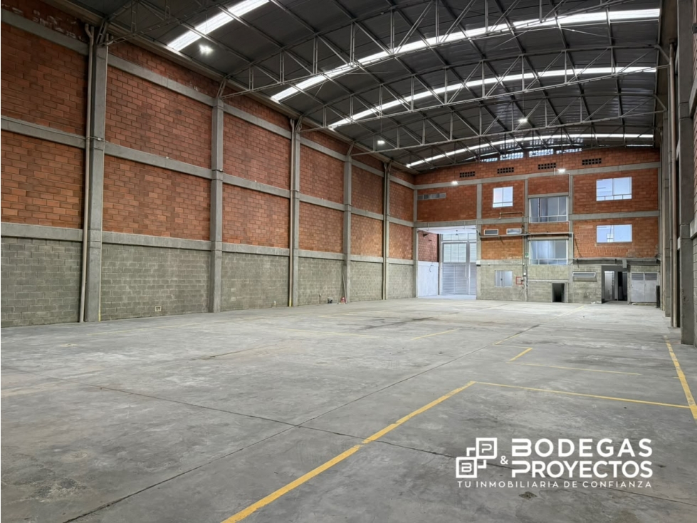 BODEGA DISPONIBLE PARA ARRIENDO EN SABANETA - 3