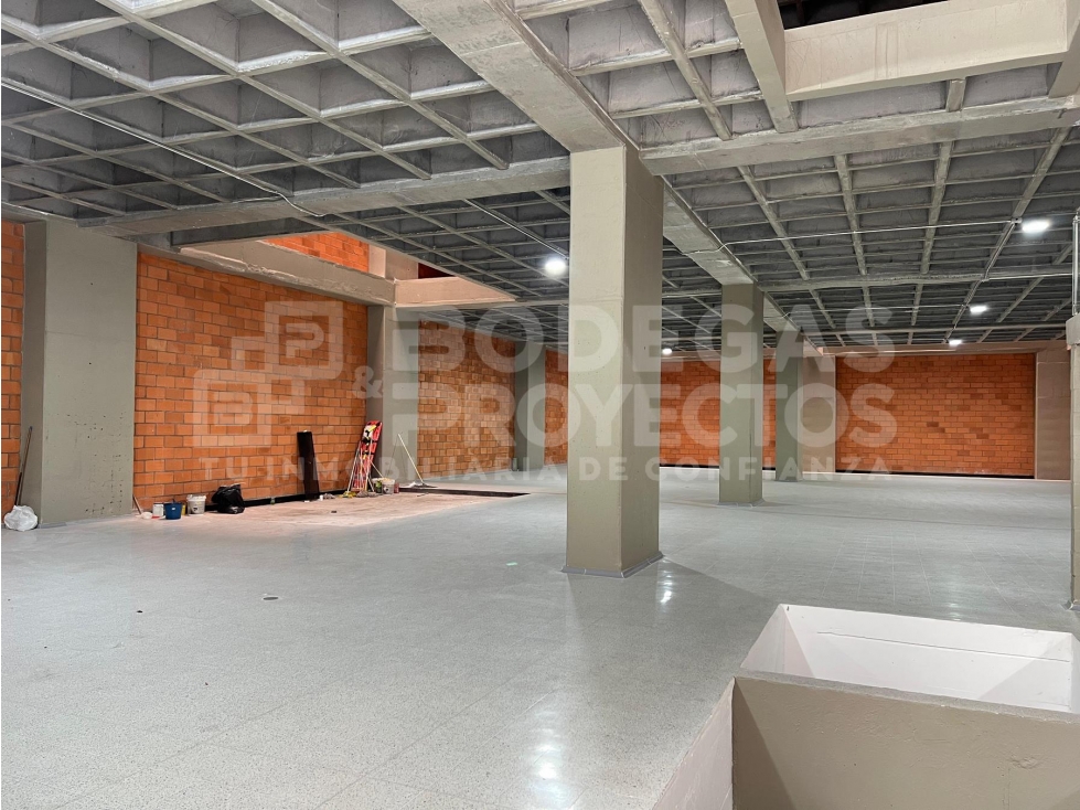 ARRIENDO EDIFICIO DISPONIBLE EN MEDELLIN - 4