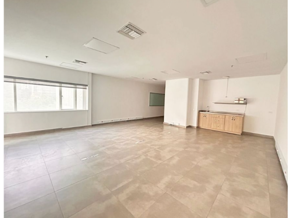 ARRIENDO OFICINA EN EL POBLADO