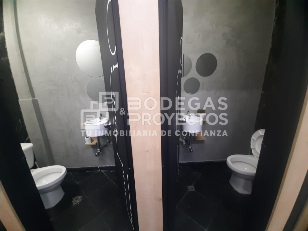 ARRIENDO BODEGA DISPONIBLE SECTOR BARRIO BELÉN - 6