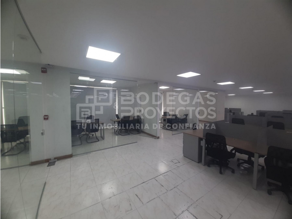 ARRIENDO OFICINAS DISPONIBLE SECTOR ITAGUI - 3