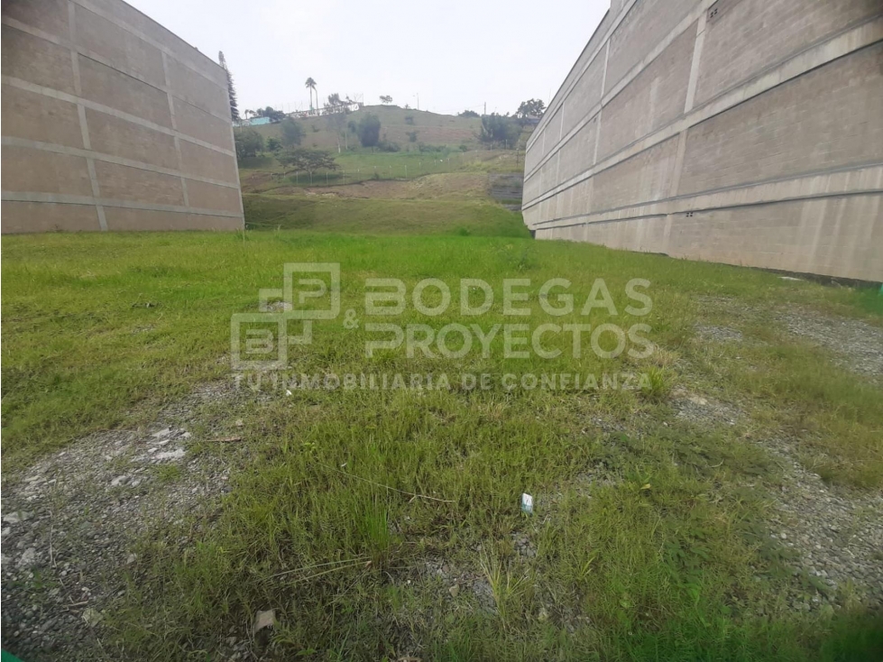 VENTA DE LOTE DISPONIBLE EN ITAGUI ANTIOQUIA - 2
