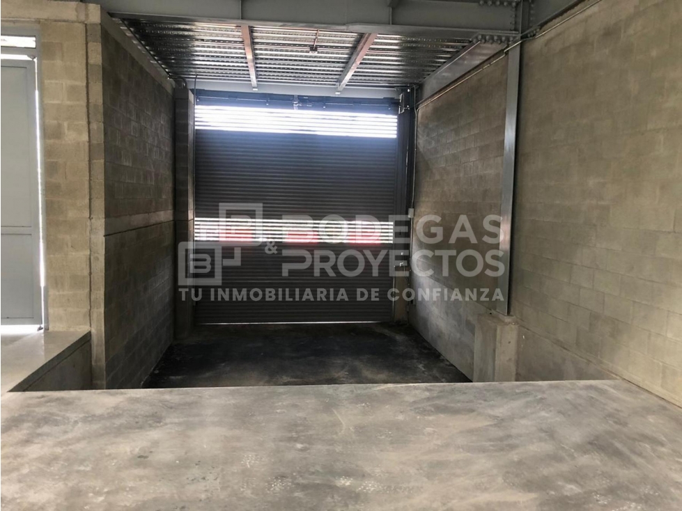 BODEGA PARA ARRIENDO COPACABANA - 3