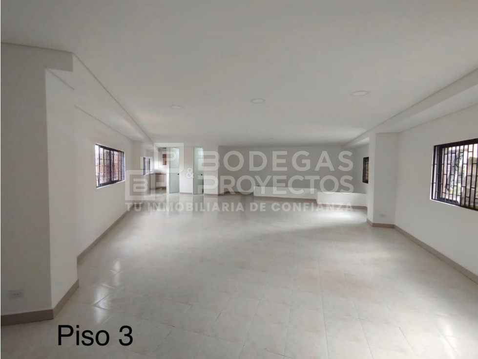 LOCAL DISPONIBLE PARA ARRIENDO EN SABANETA — foto 2