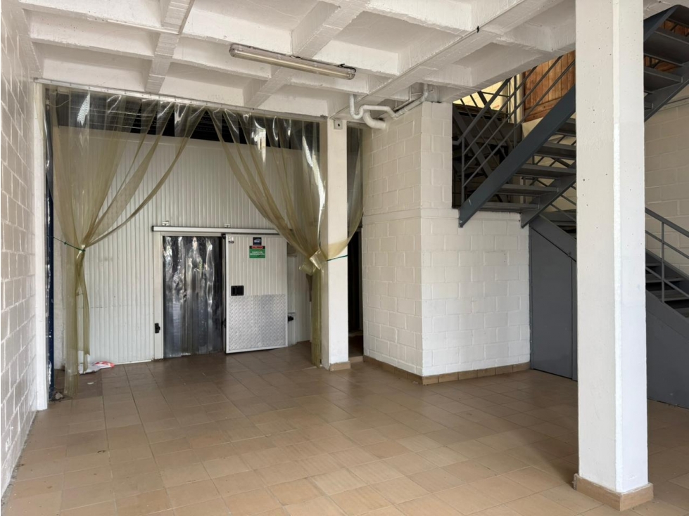 BODEGA DISPONIBLE PARA ARRIENDO EN RIONEGRO. — foto 5