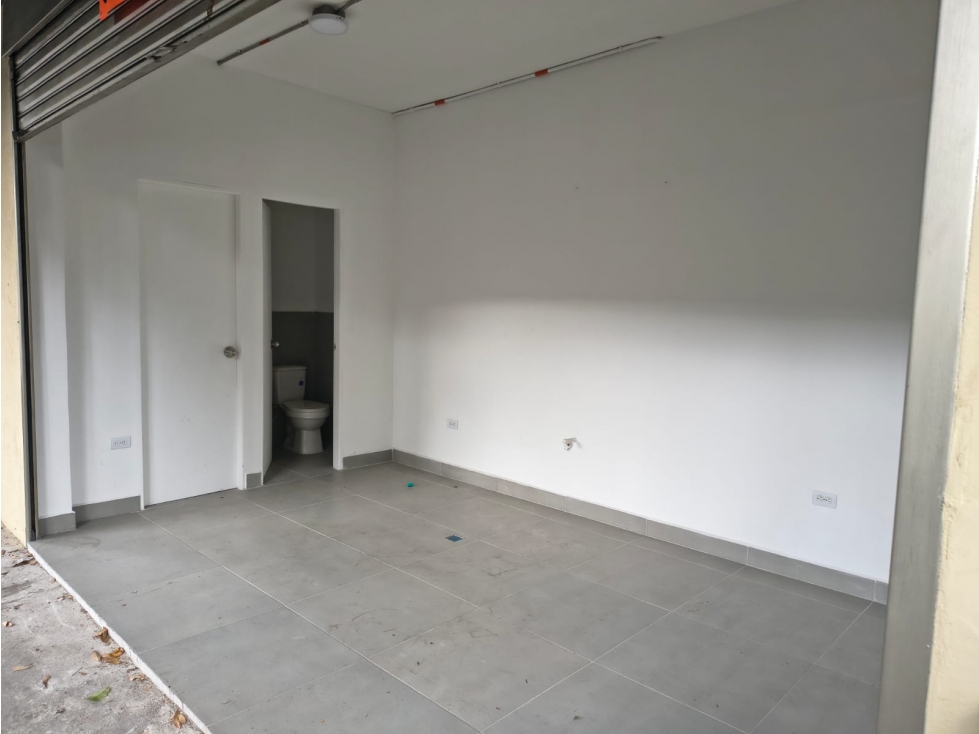 LOCAL PISO 1 DISPONIBLE PARA ARRIENDO EN BARRIO COLOMBIA — foto 2