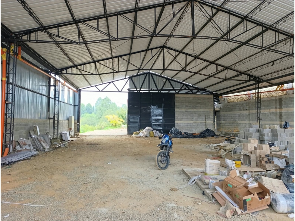 BODEGA EN ARRIENDO LA CALDAS - 1