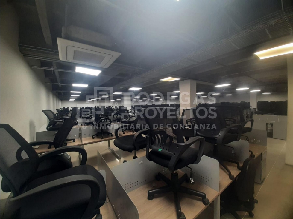 ARRIENDO OFICINAS DISPONIBLE SECTOR ITAGUI - 6