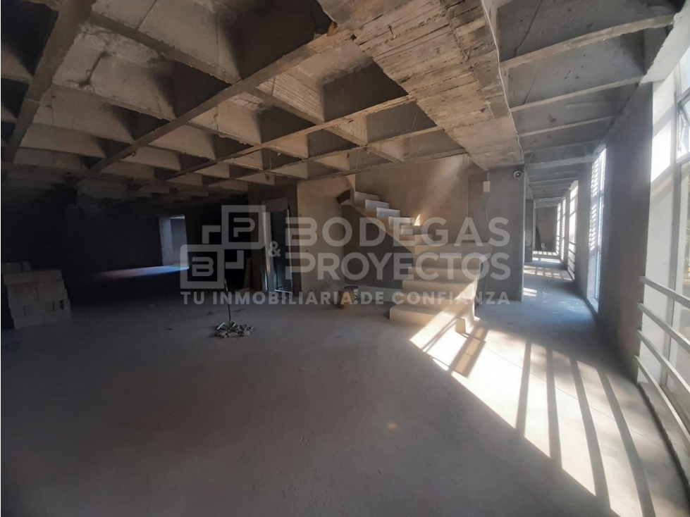 EDIFICIO DISPONIBLE PARA ARRIENDO EN MEDELLÍN - 1