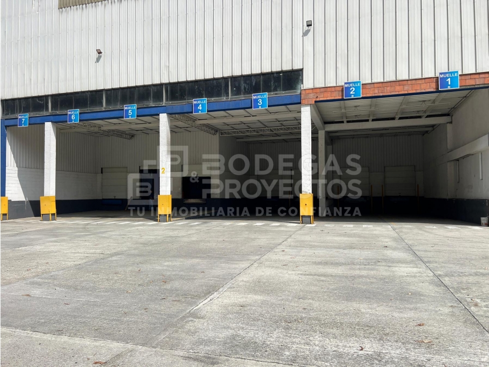 BODEGA DISPONIBLE PARA VENTA EN LA ESTRELLA - 2