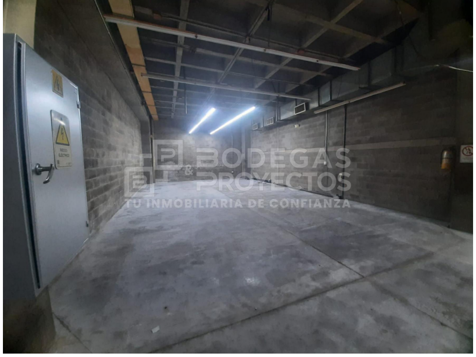 ARRIENDO DE BODEGA DISPONIBLE SECTOR SABANETA - 4