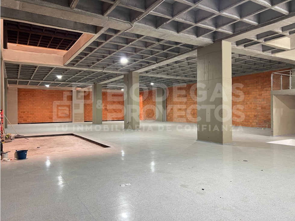 ARRIENDO EDIFICIO DISPONIBLE EN MEDELLIN - 3