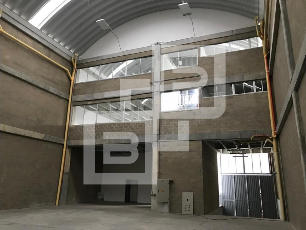 BODEGA DISPONIBLE PARA ARRIENDO EN ITAGUI - 2