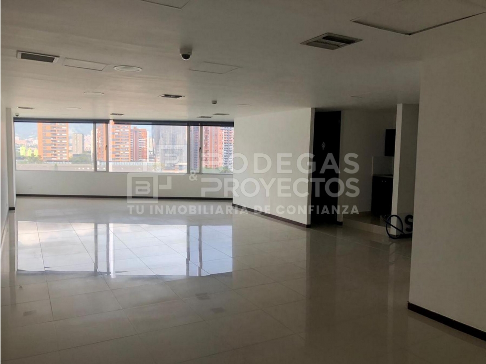 OFICINA DISPONIBLE PARA ARRIENDO EN MEDELLIN — foto 3