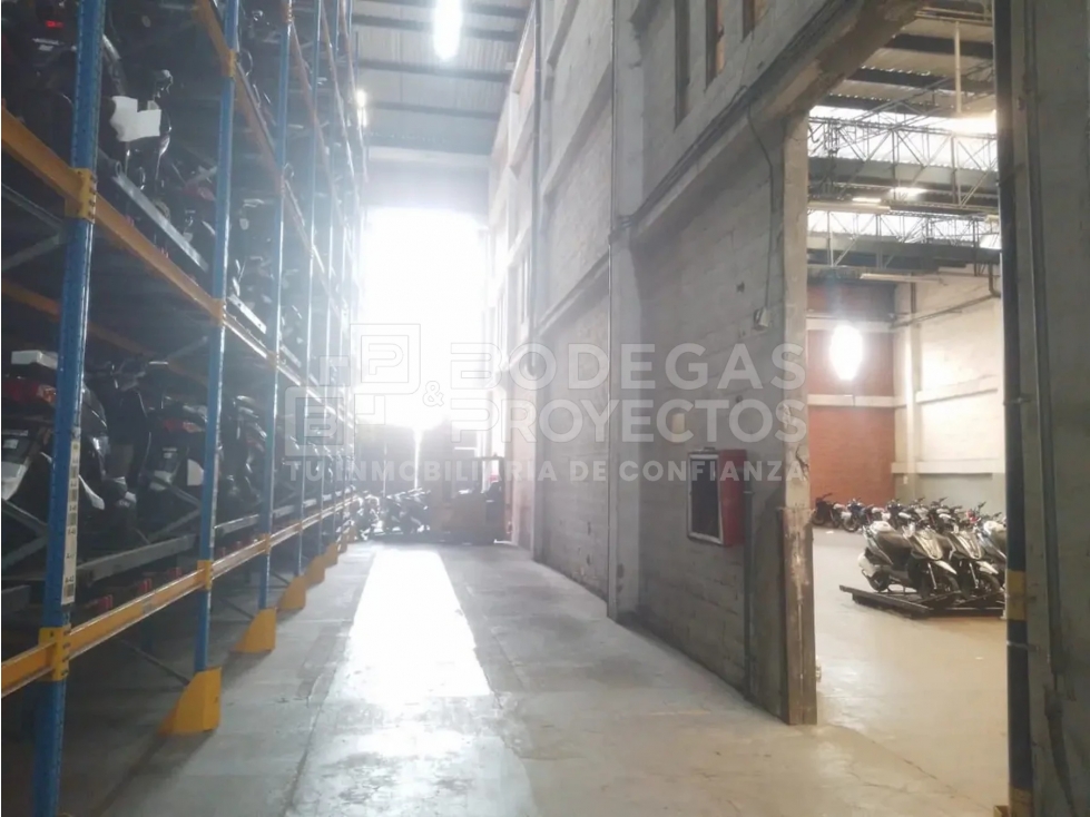 BODEGA DISPONIBLE PARA VENTA EN ITAGÜÍ - 4
