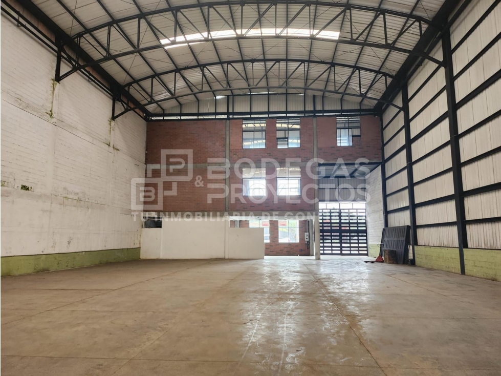 ARRIENDO BODEGA EN CALDAS - 2