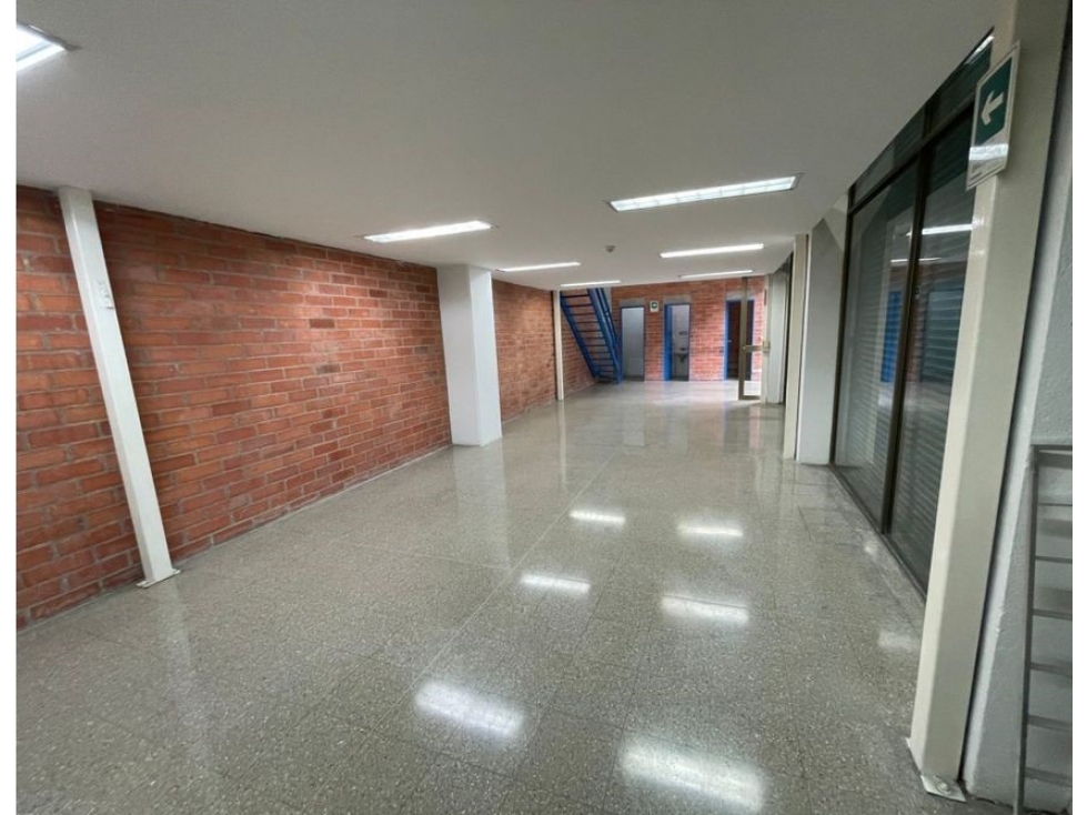 ARRIENDO LOCAL EN GUAYABAL MEDELLIN — foto 2