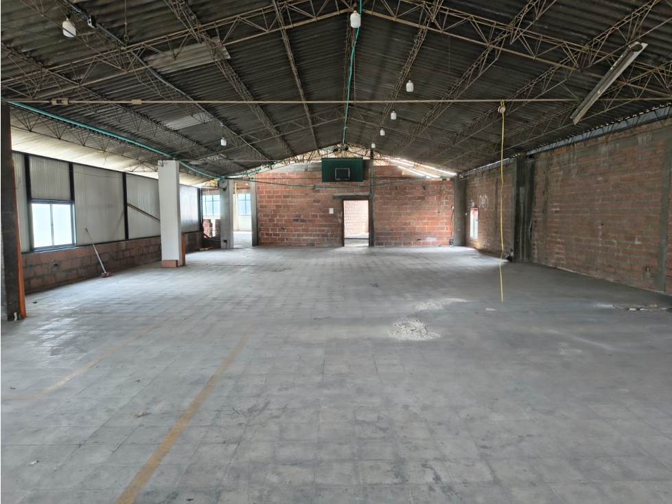 BODEGA DIPONIBLE PARA ARRIENDO EN PERPETUO SOCORRO — foto 5