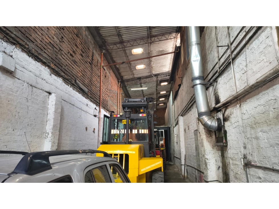 BODEGA DISPONIBLE PARA ARRIENDO UBICADA EN PERPETUO SOCORRO