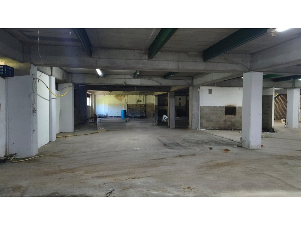 BODEGA DISPONIBLE PARA ARRIENDO EN COPACABANA - 5