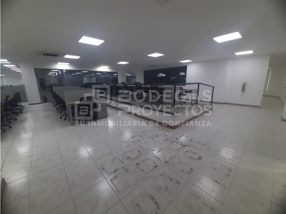 ARRIENDO OFICINAS DISPONIBLE SECTOR ITAGUI - 4
