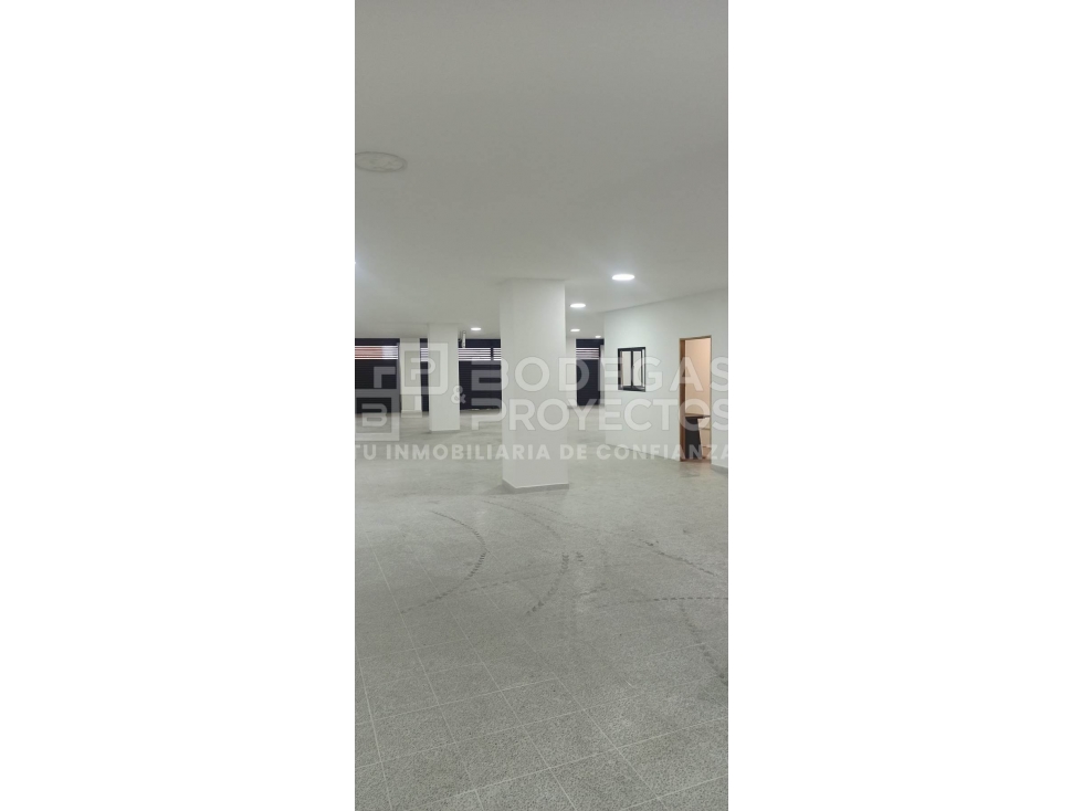 ARRIENDO LOCAL EN ITAGUI - 4