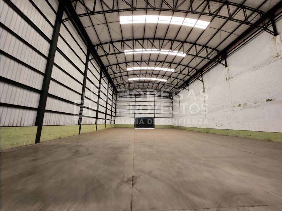 ARRIENDO BODEGA EN CALDAS - 1