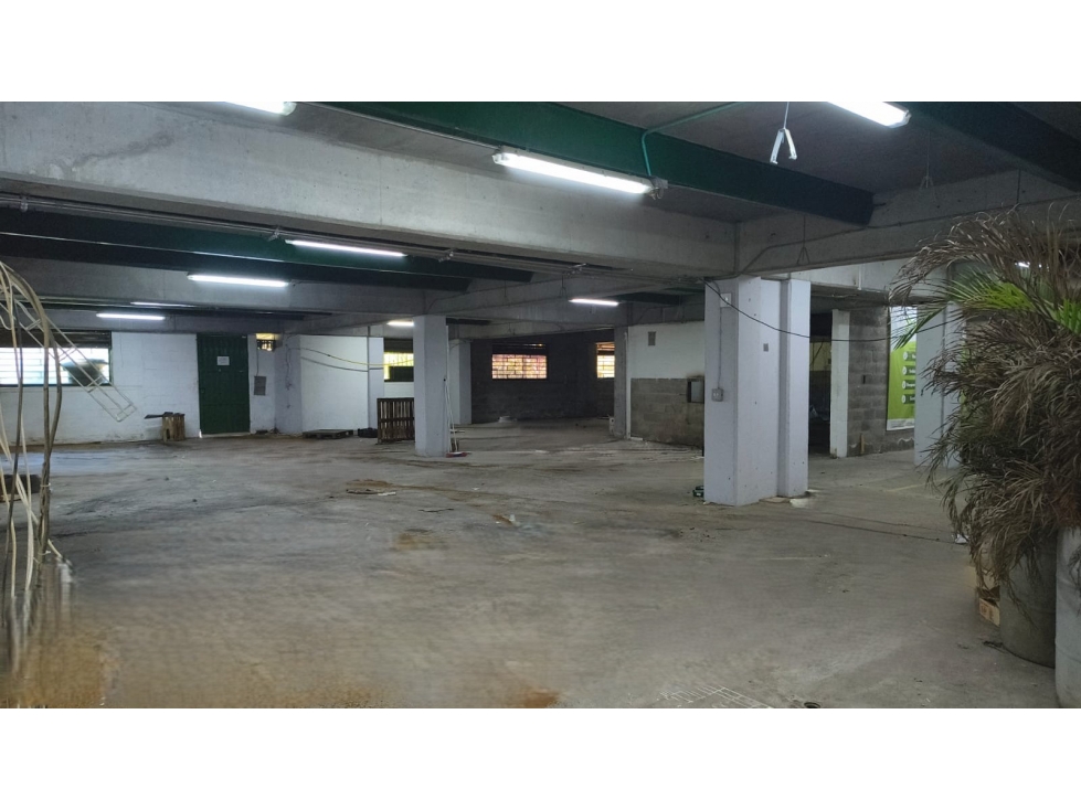 BODEGA DISPONIBLE PARA ARRIENDO EN COPACABANA - 4