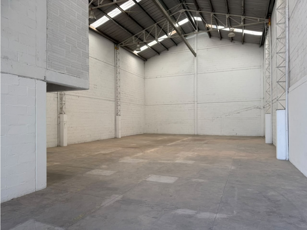 BODEGA DISPONIBLE PARA ARRIENDO EN LA ESTRELLA - ZONA INDUSTRIAL - 4