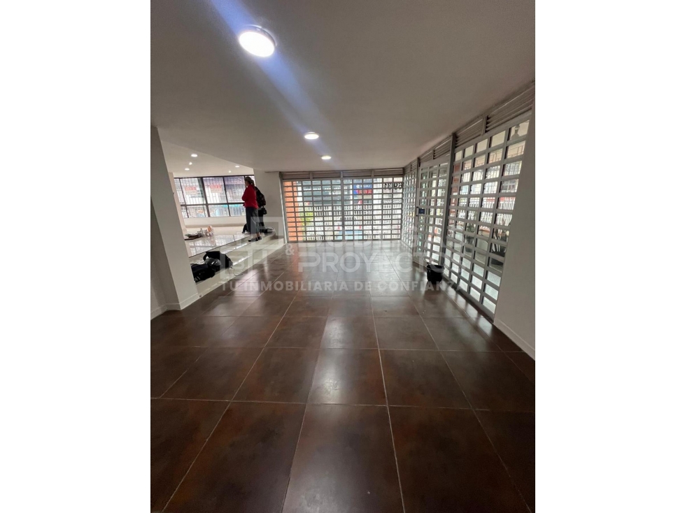 VENTA LOCAL DISPONIBLE SECTOR LAURELES-ESTADIO