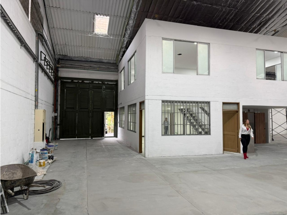 ARRIENDO BODEGA EN LA ESTRELLA - 3