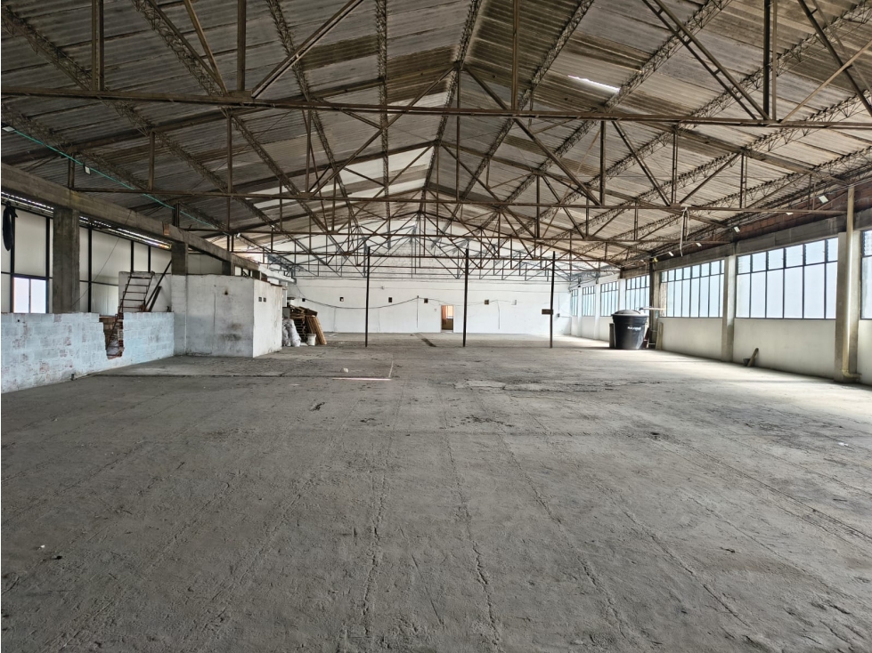 BODEGA DIPONIBLE PARA ARRIENDO EN PERPETUO SOCORRO