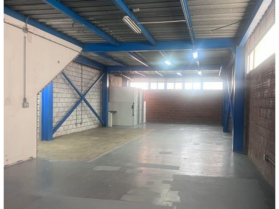 BODEGA DISPONIBLE PARA VENTA EN BARRIO ANTIOQUIA
