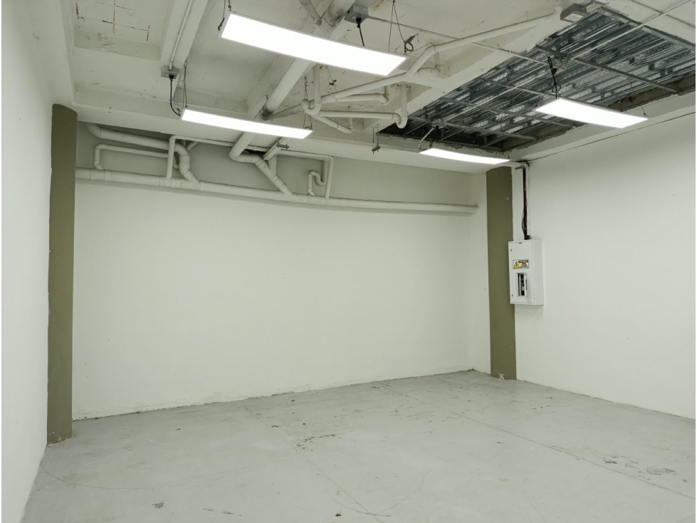 BODEGA EN ARRIENDO ENVIGADO- AVENIDA LAS VEGAS - 3