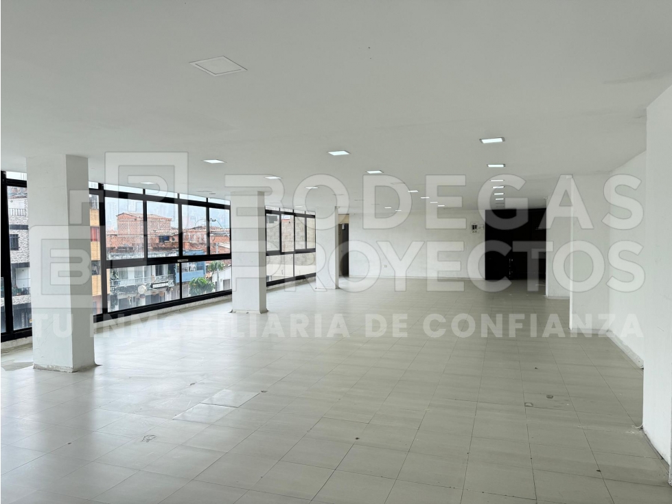 BODEGA EN ARRIENDO MEDELLIN BARRIO CRISTO REY — foto 5