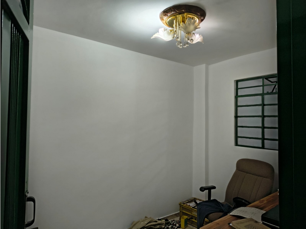 BODEGA EN PISO 2 DISPONIBLE PARA ARRIENDO EN BARRIO COLOMBIA — foto 4