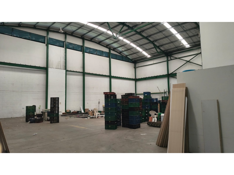 BODEGA DISPONIBLE PARA ARRIENDO EN COPACABANA - 1