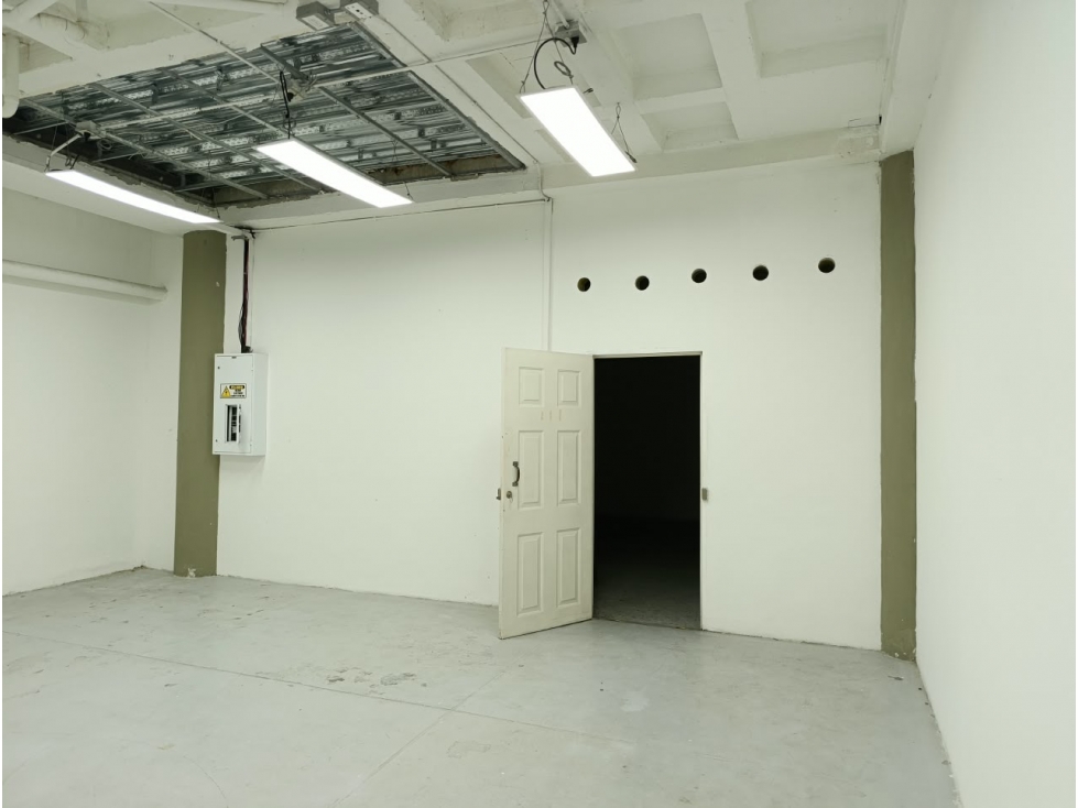 BODEGA EN ARRIENDO ENVIGADO- AVENIDA LAS VEGAS - 4
