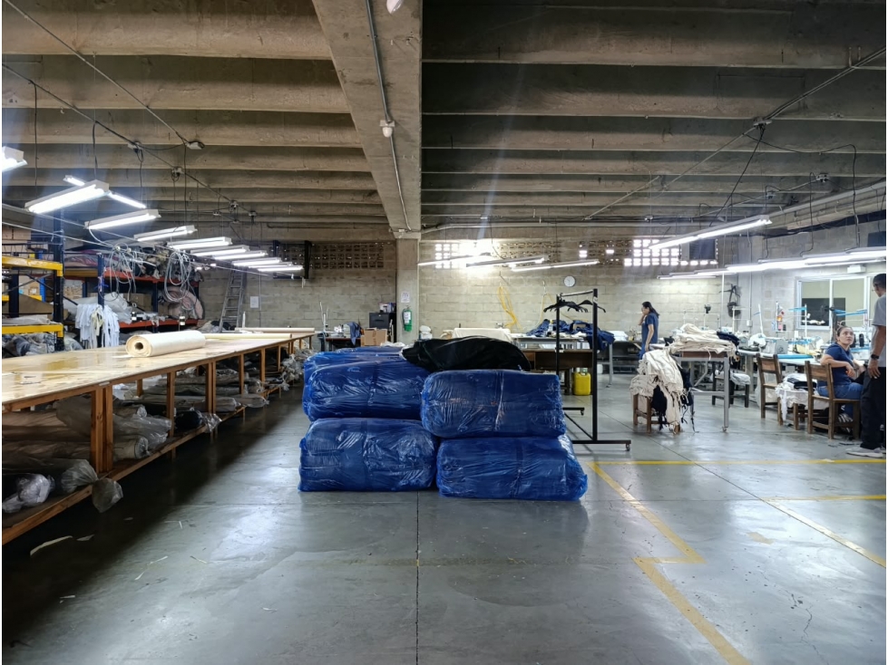 BODEGA EN ARRIENDO ITAGUI - UNIDAD CERRADA - 1